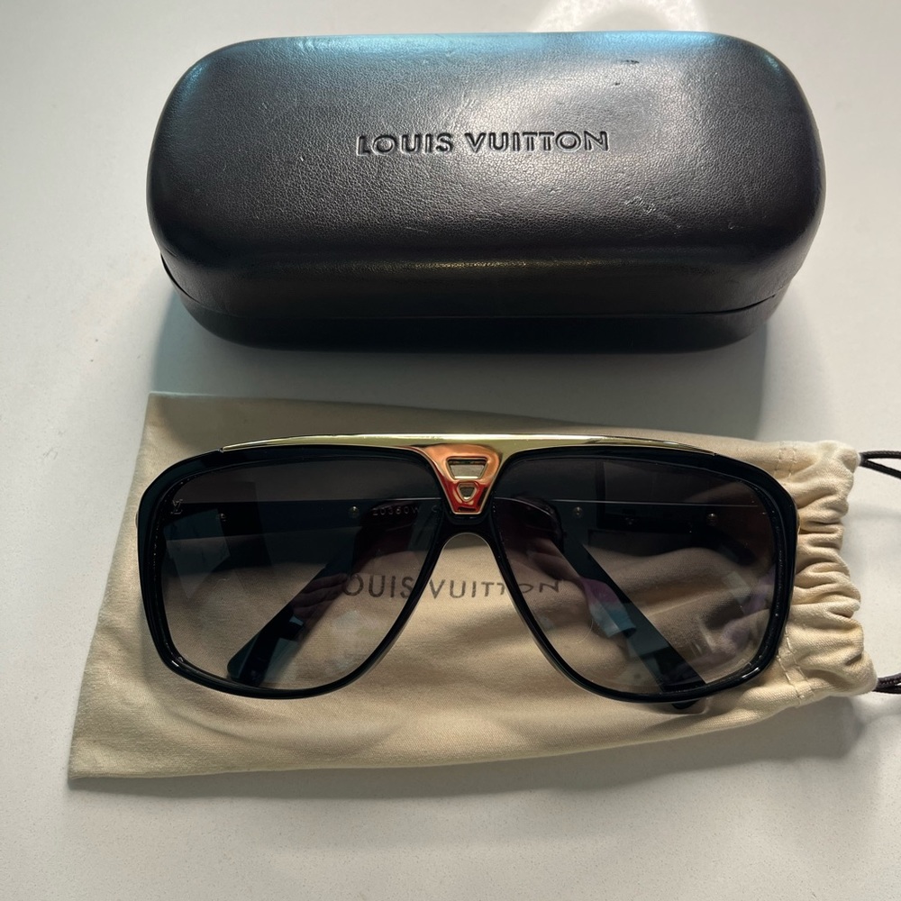 Louis Vuitton “Evidence” sunglasses